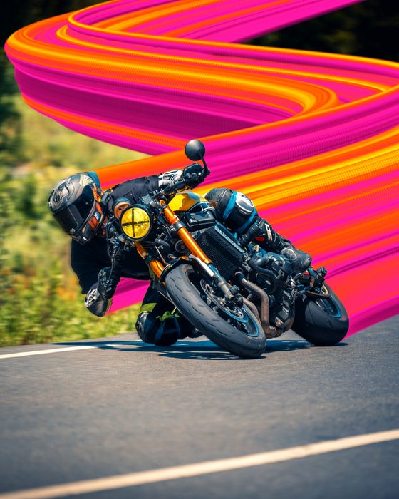 Motorcycle photo with a speed effect made with Motion Blur